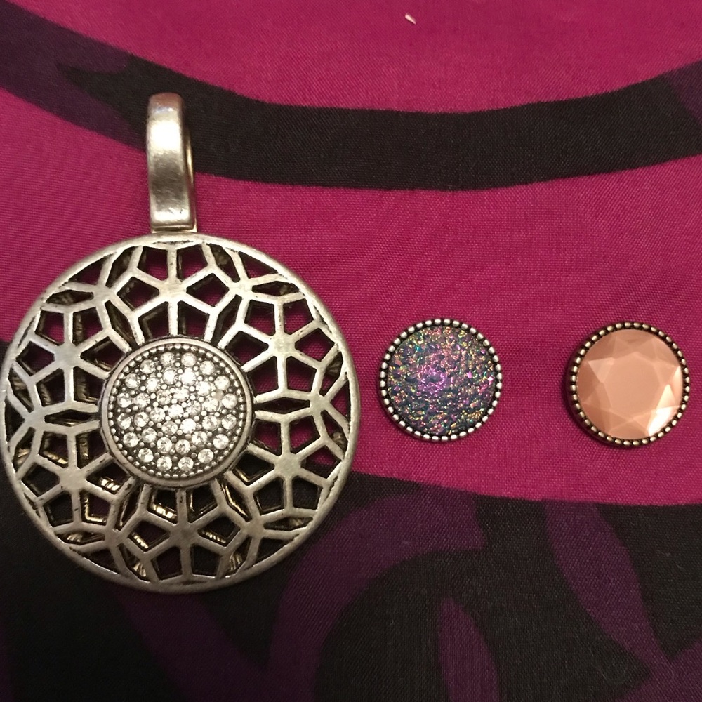 Premier pendant